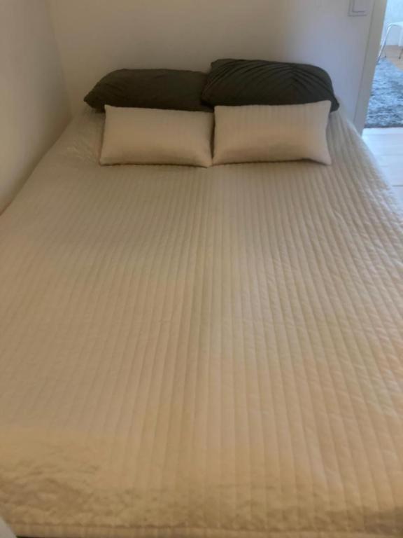 Mehri Bed & Breakfast อุปซอลา ภายนอก รูปภาพ